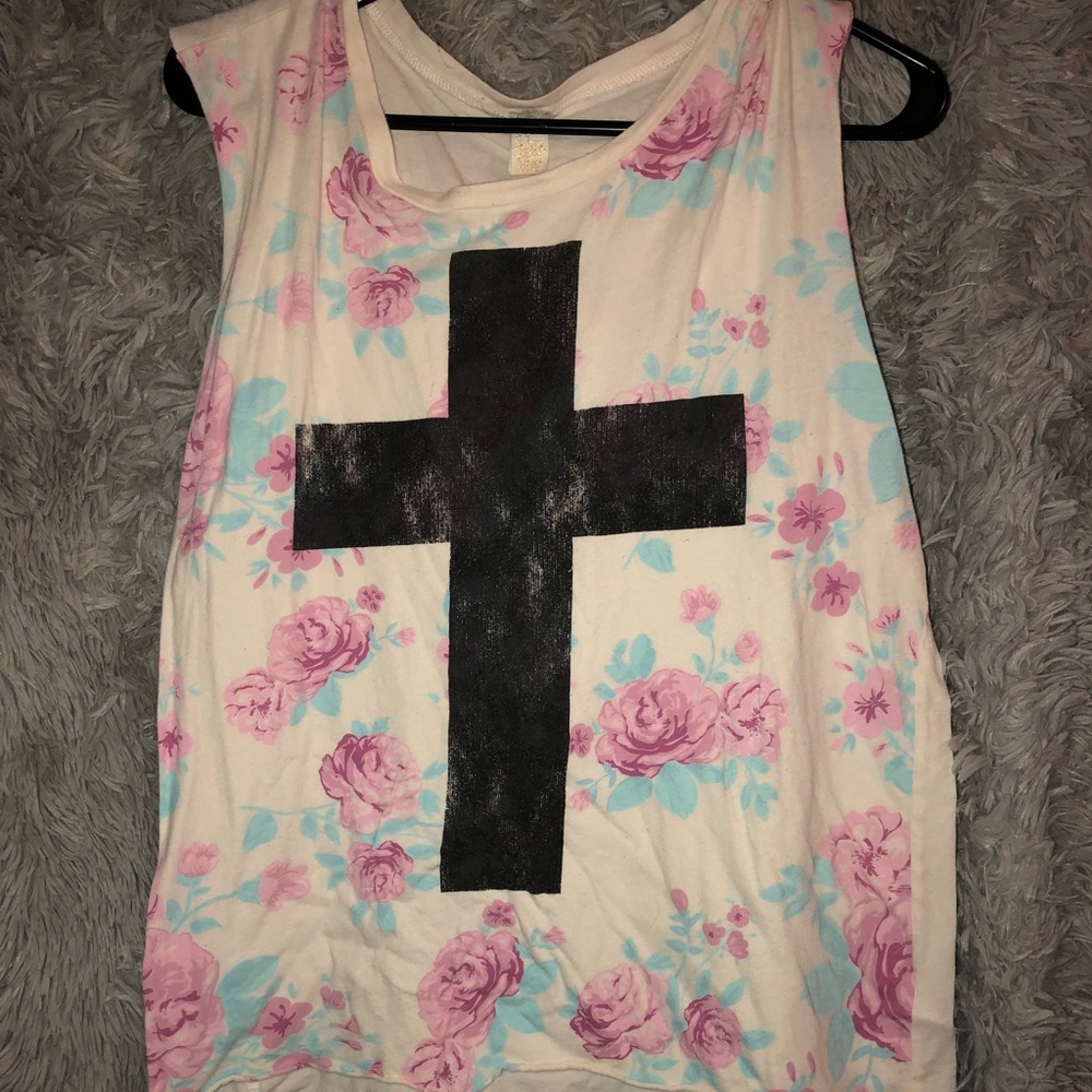 Cross tank